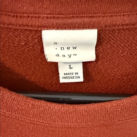 Wild Fable Rust Ruffled Sweatshirt - Picture 2 of 3